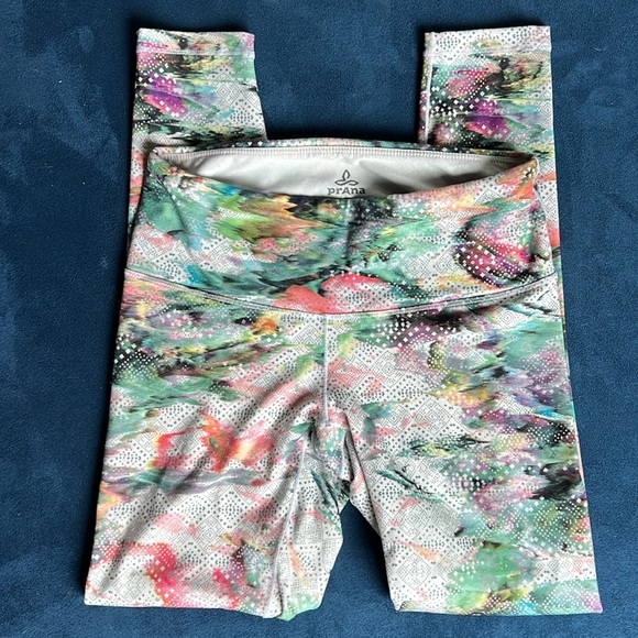 Prana leggings 3/4 length geometric watercolor print - Picture 2 of 5